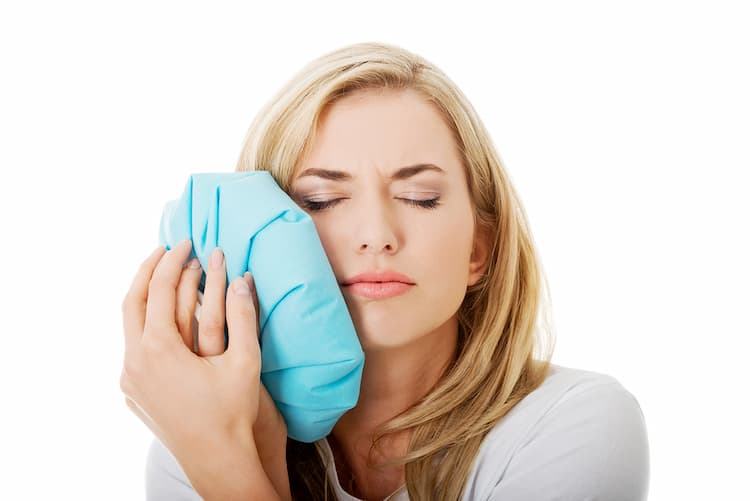 How To Know Whether You Are In For A Dental Emergency Care?